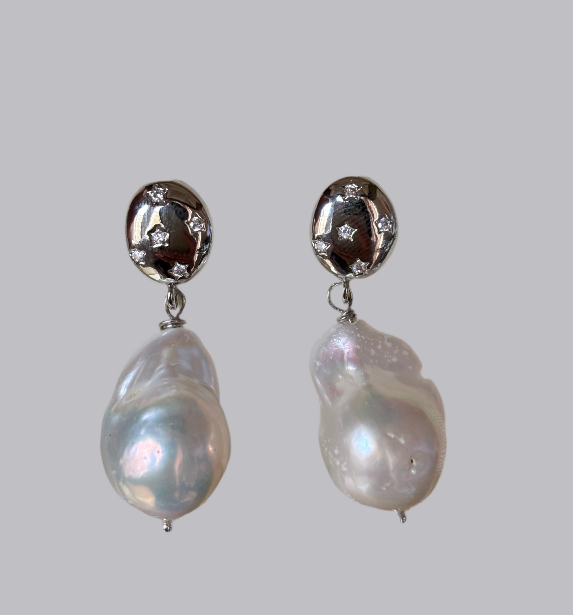 “Celestial Glow” – Baroque Pearl & Star Stud Earrings